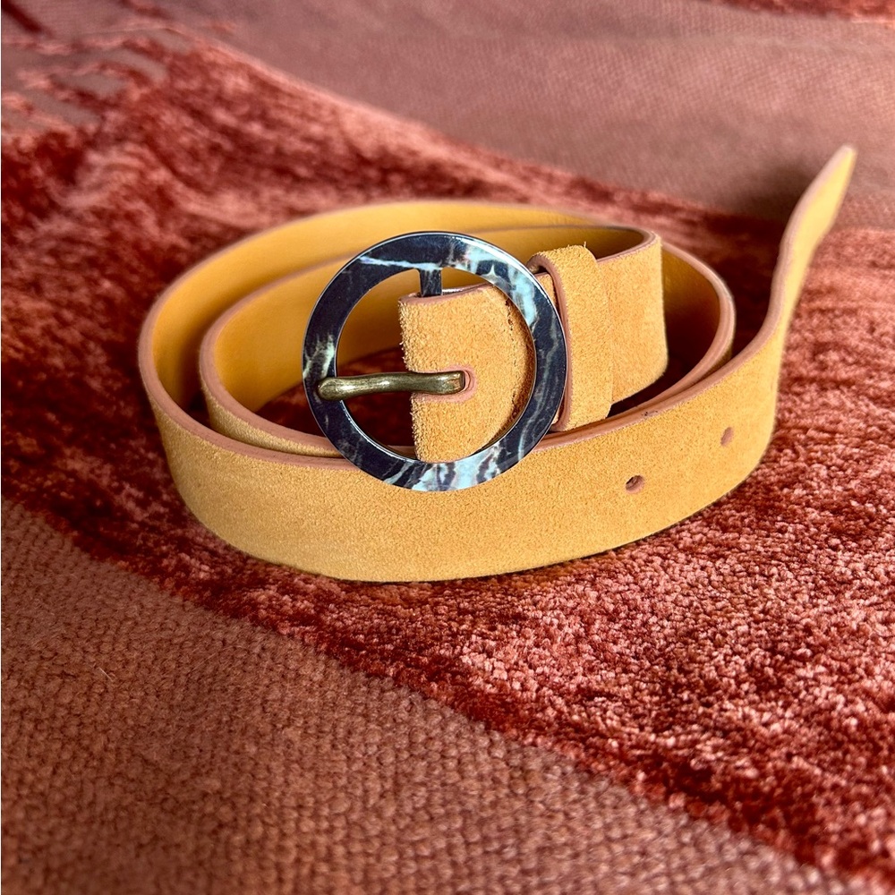 Anthropologie Gold Belt with Distinctive Circular Buckle